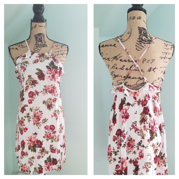 🎀Host Pick🎀 Floral Trim Ruffle Dress - Picture 3 of 4